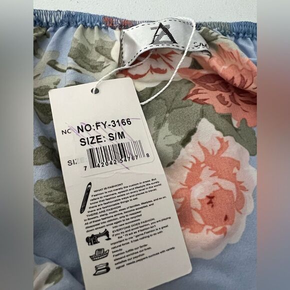 Blue floral maxi dress NWT - Picture 2 of 4